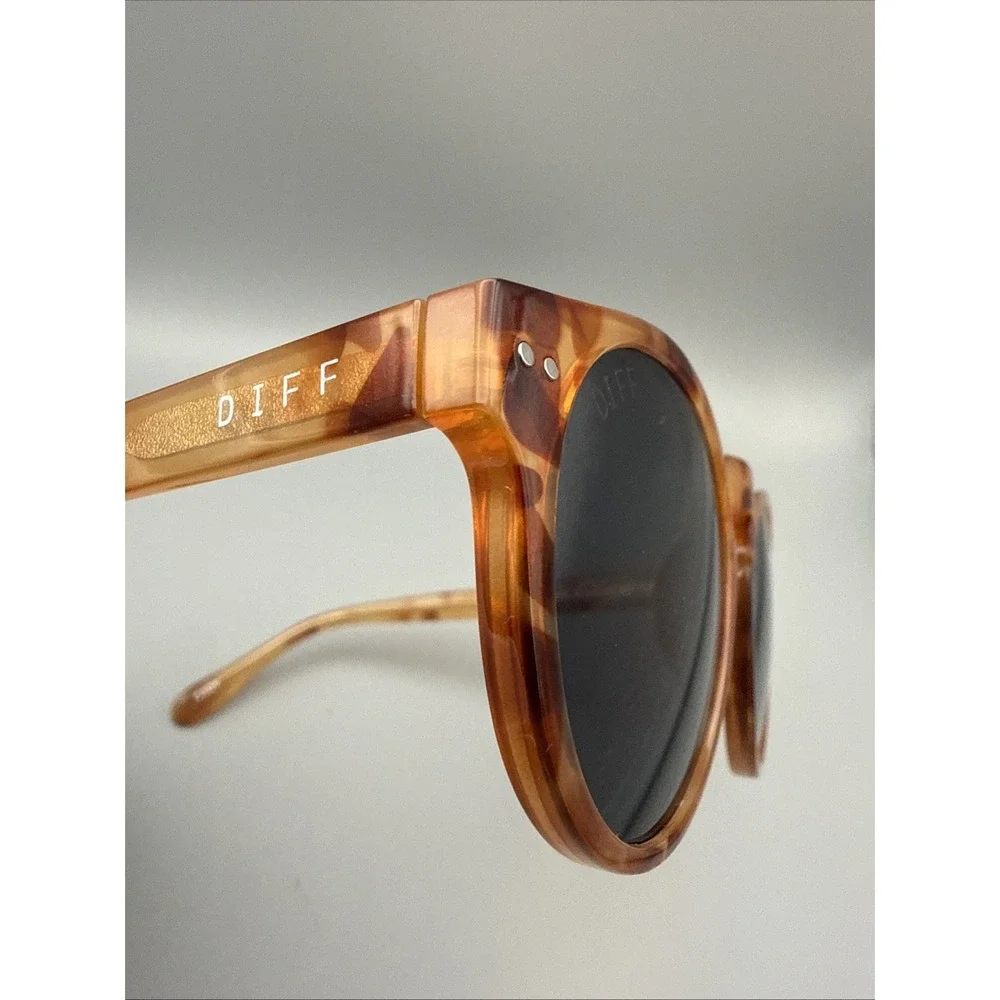 DIFF Sunglasses 